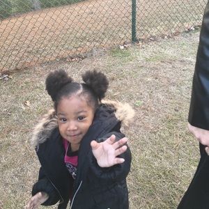 Meet your Posher, Shawntelle